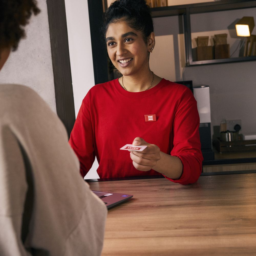 AFFORDABLE HOTELS FOR LASTING SOCIAL CONNECTIONS visual data 8